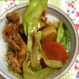 レタスとじゃがいもと人参と豚肉のカレー